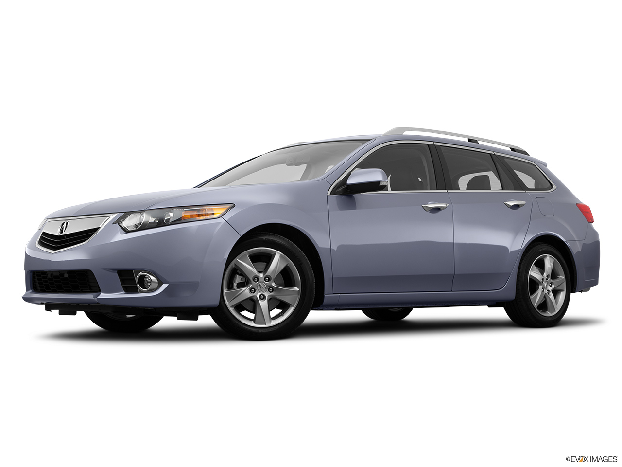2014 Acura TSX Sport Wagon Base Low/wide front 5/8. 