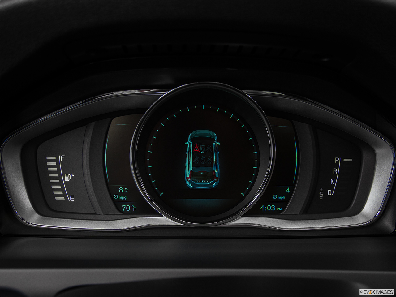 2015 Volvo V60 Premier Plus Speedometer/tachometer. 