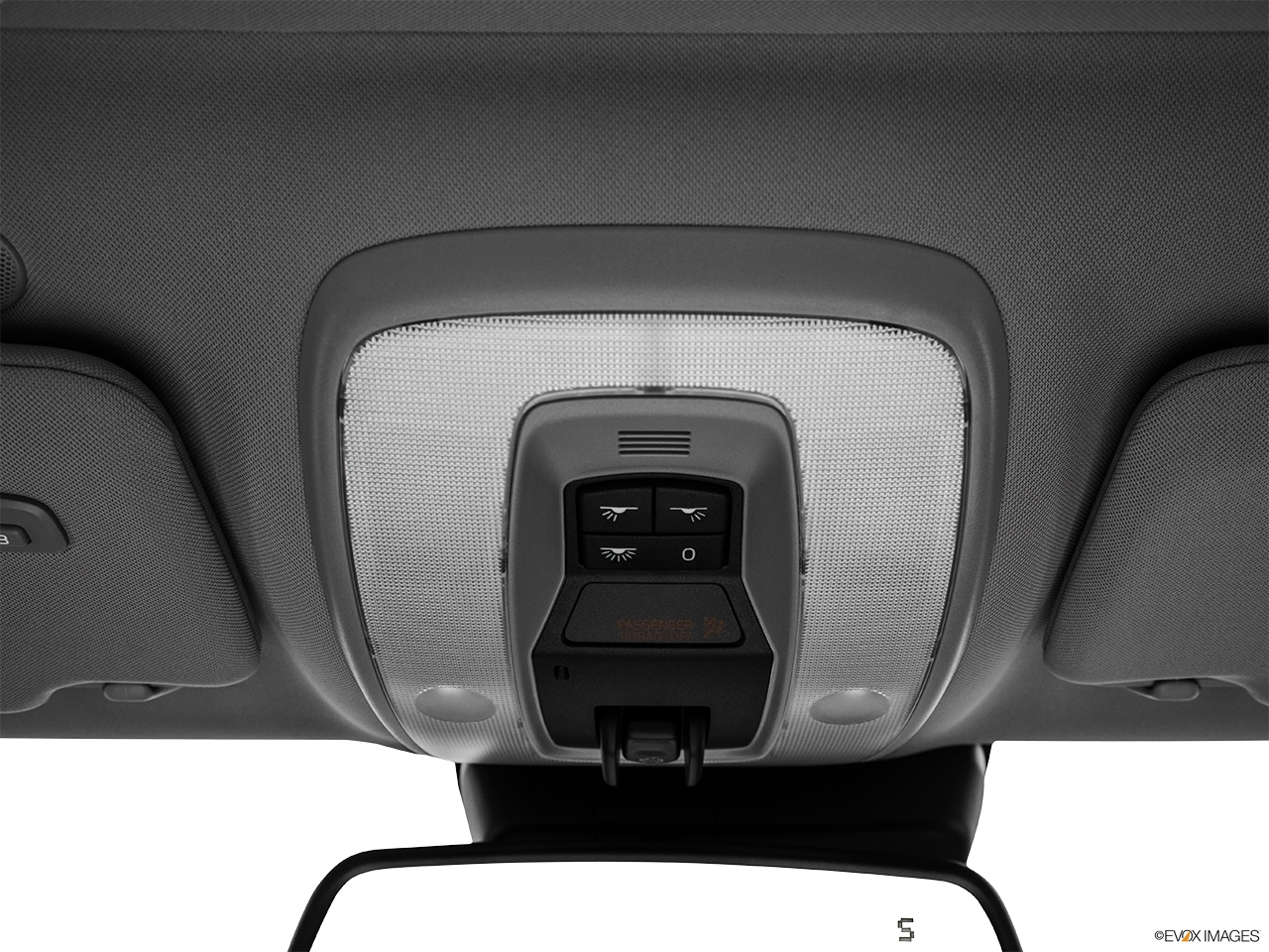 2015 Volvo V60 Premier Plus Courtesy lamps/ceiling controls. 