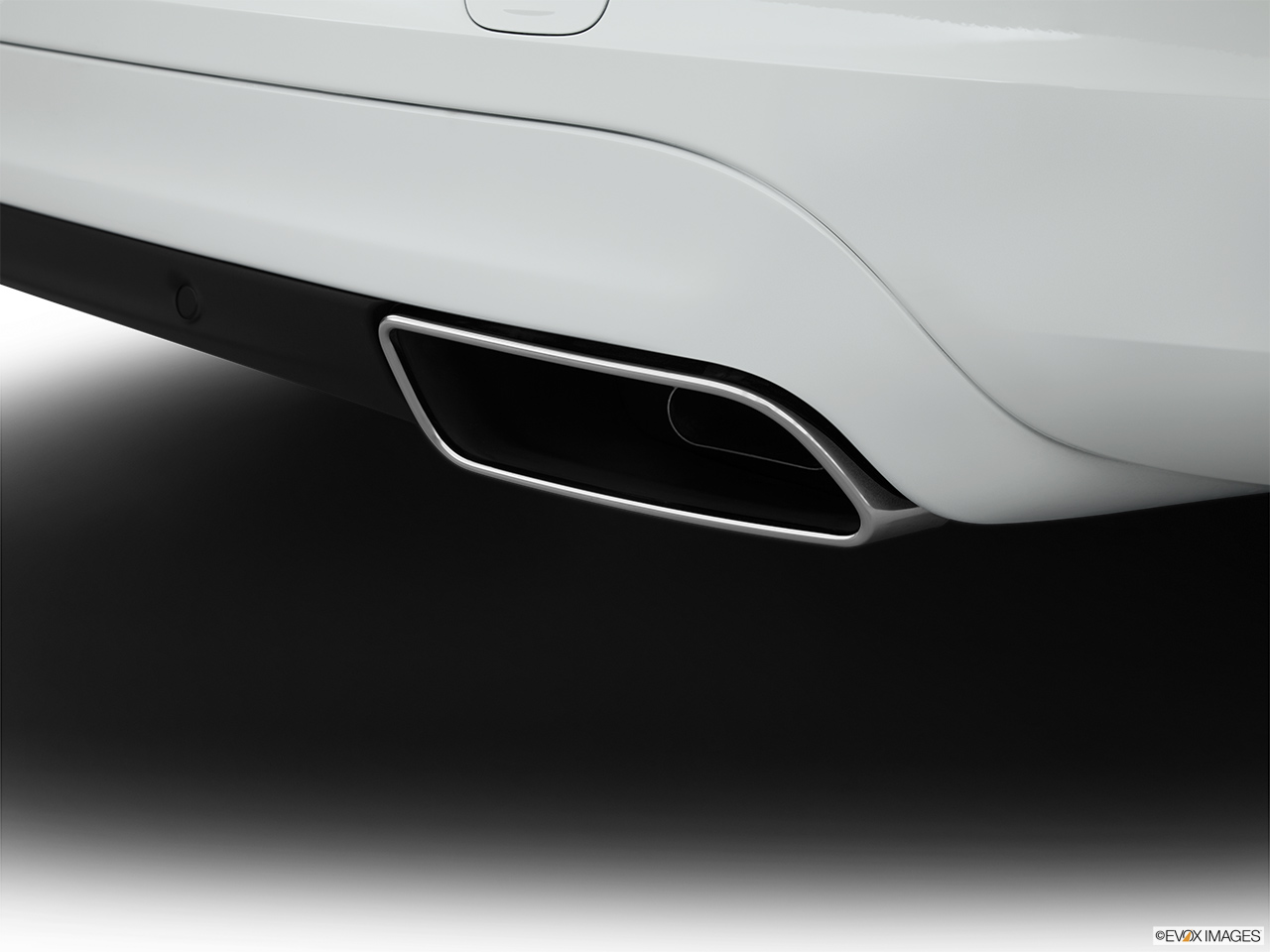 2015 Volvo V60 Premier Plus Chrome tip exhaust pipe. 