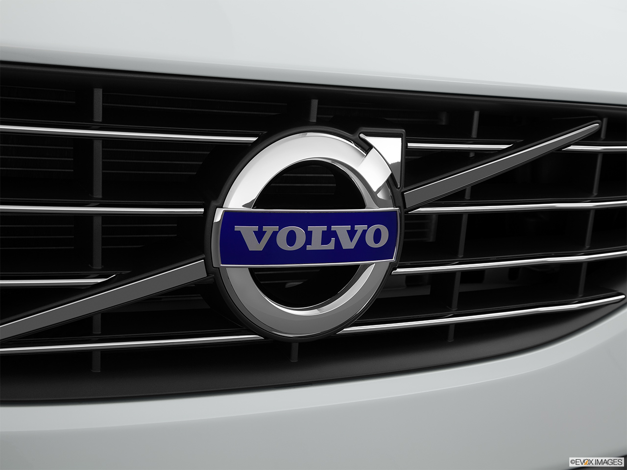 2015 Volvo V60 Premier Plus Rear manufacture badge/emblem 