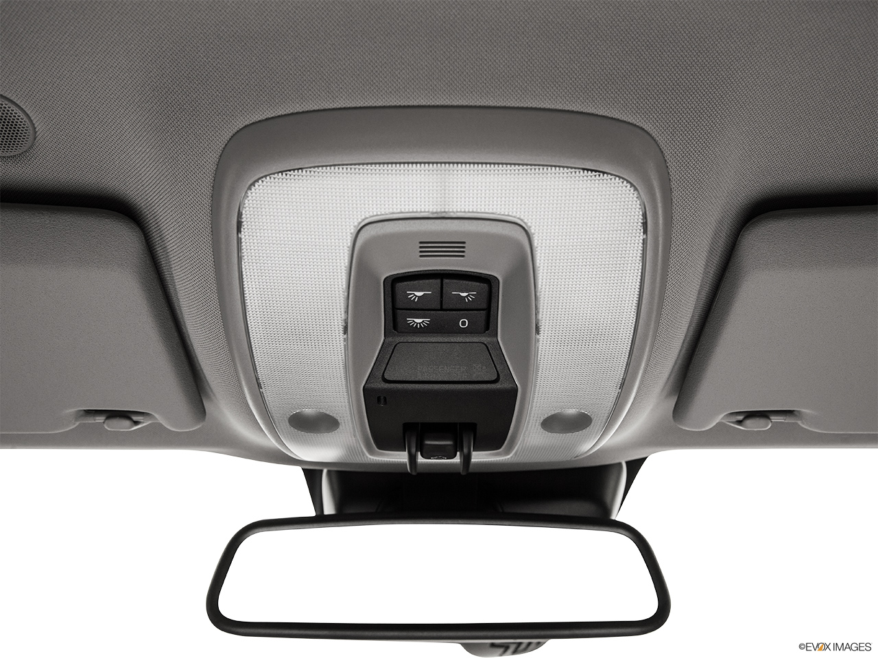 2015 Volvo XC60 Premier Courtesy lamps/ceiling controls. 