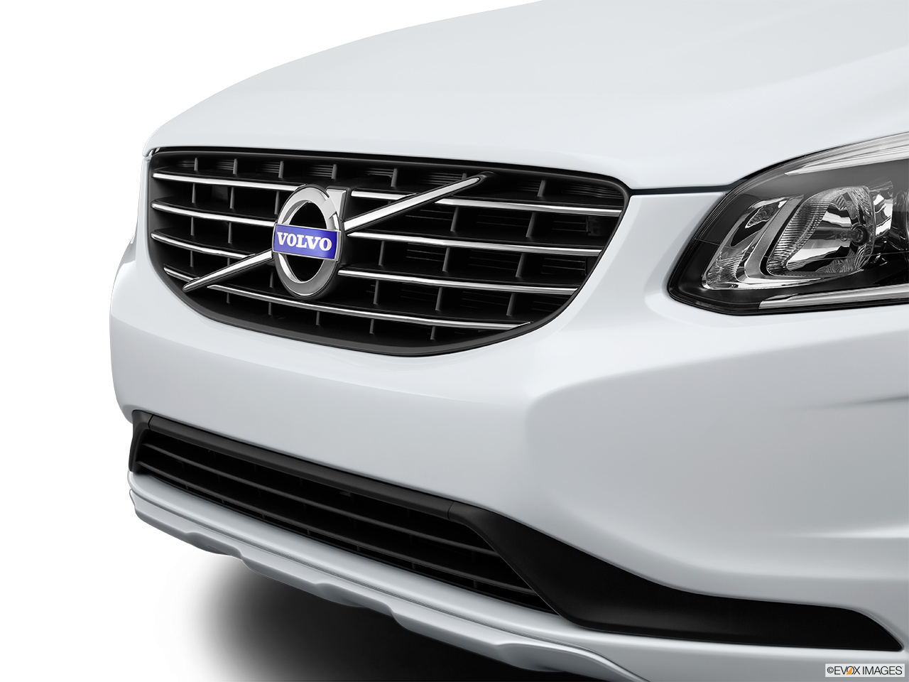 2015 Volvo XC60 Premier Close up of Grill. 