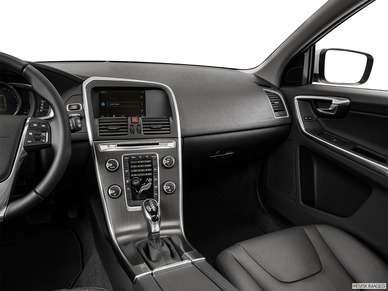 2015 Volvo XC60 Premier Center Console/Passenger Side. 