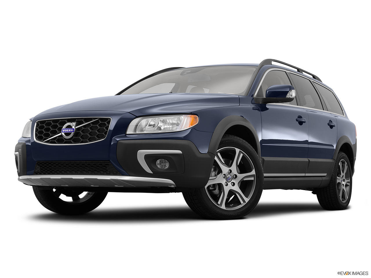 2015 Volvo XC70 Premier Plus Front angle view, low wide perspective. 