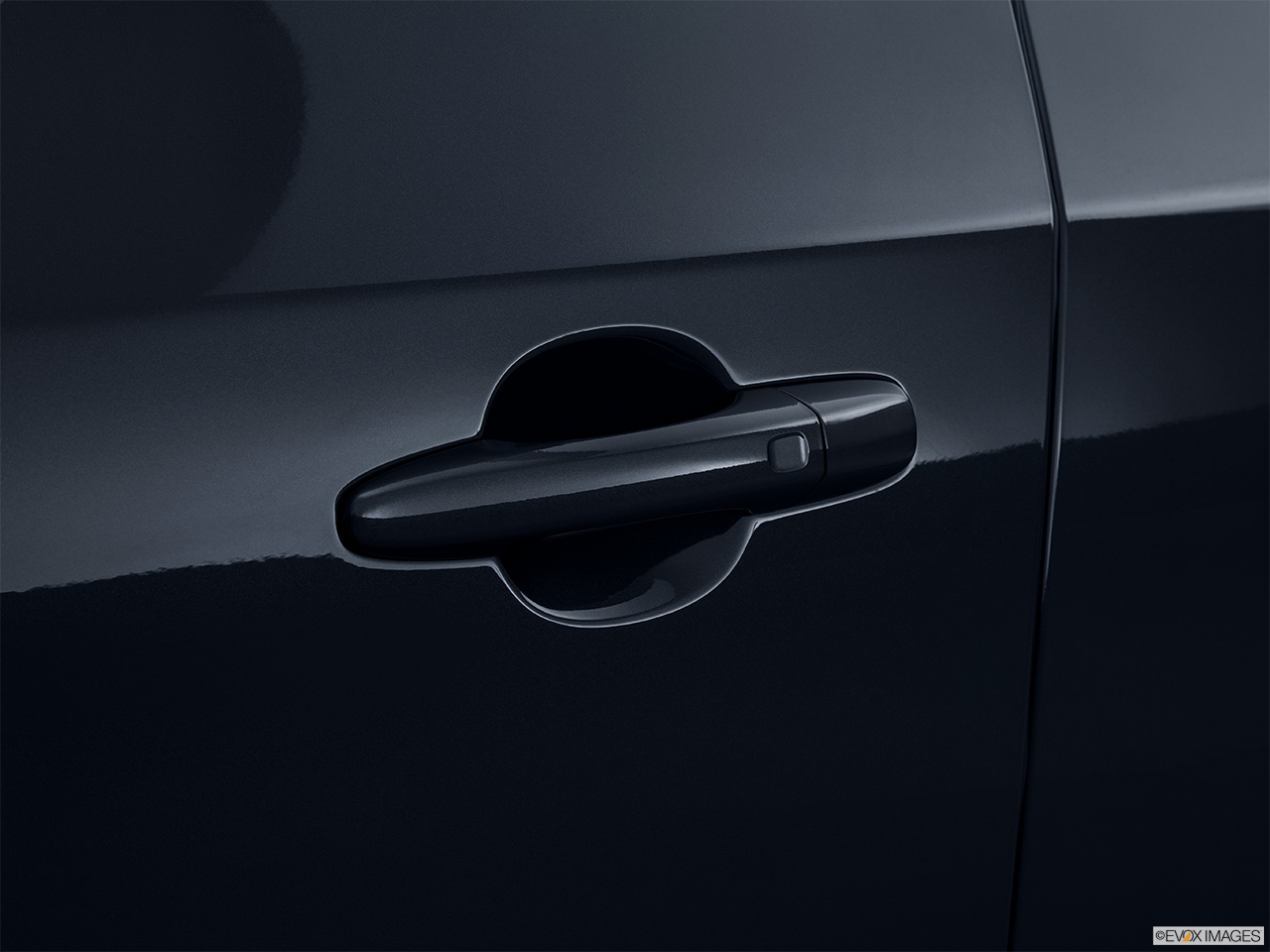 2015 Volvo S60 Premier Drivers Side Door handle. 