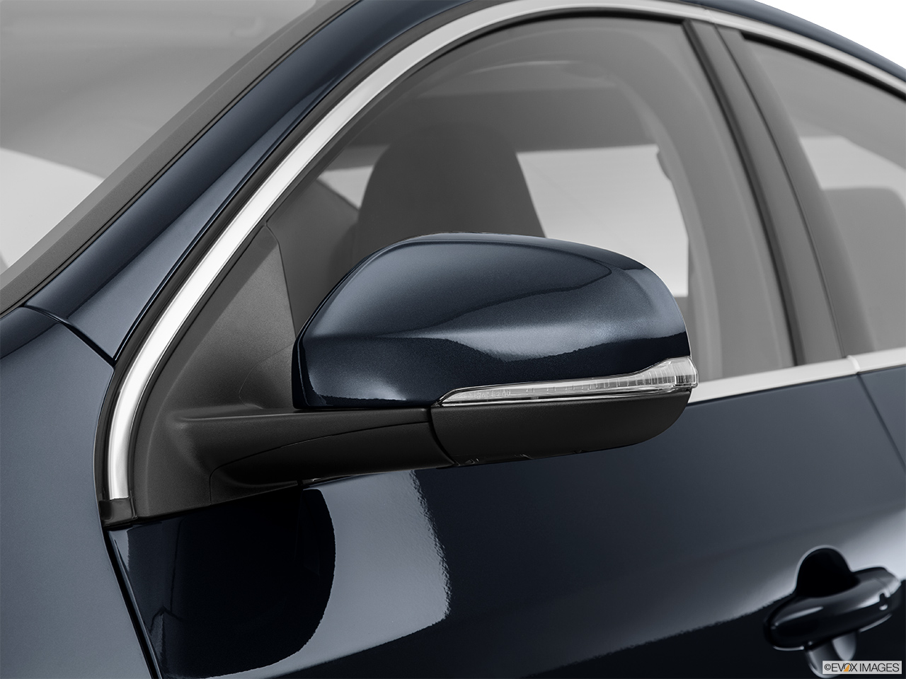 2015 Volvo S60 Premier Driver's side mirror, 3_4 rear 