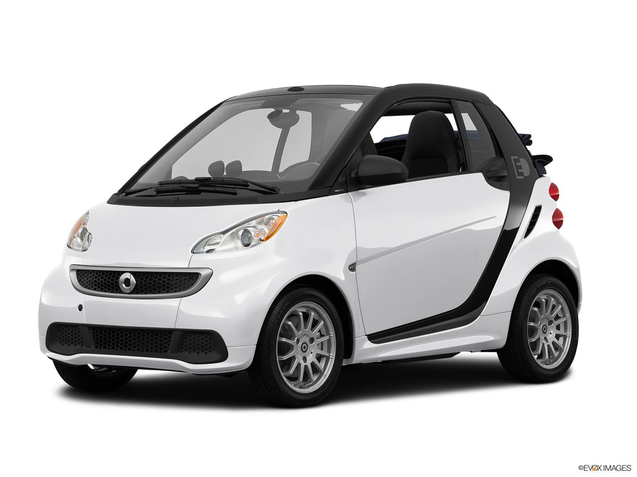 2024 Smart Fortwo Electric Drive  Front Quarter