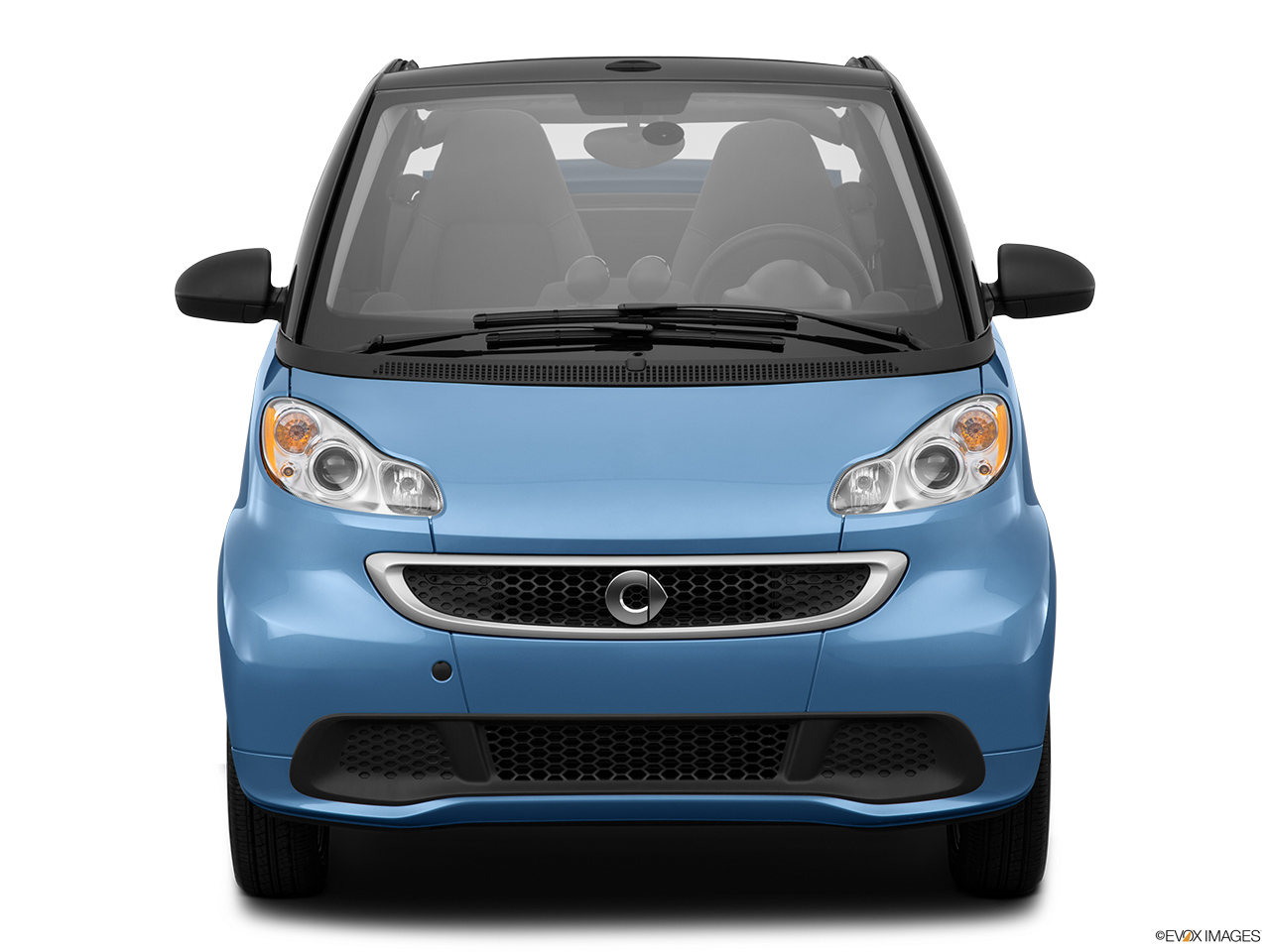 2014 Smart Fortwo Electric Drive Base Low/wide front. 