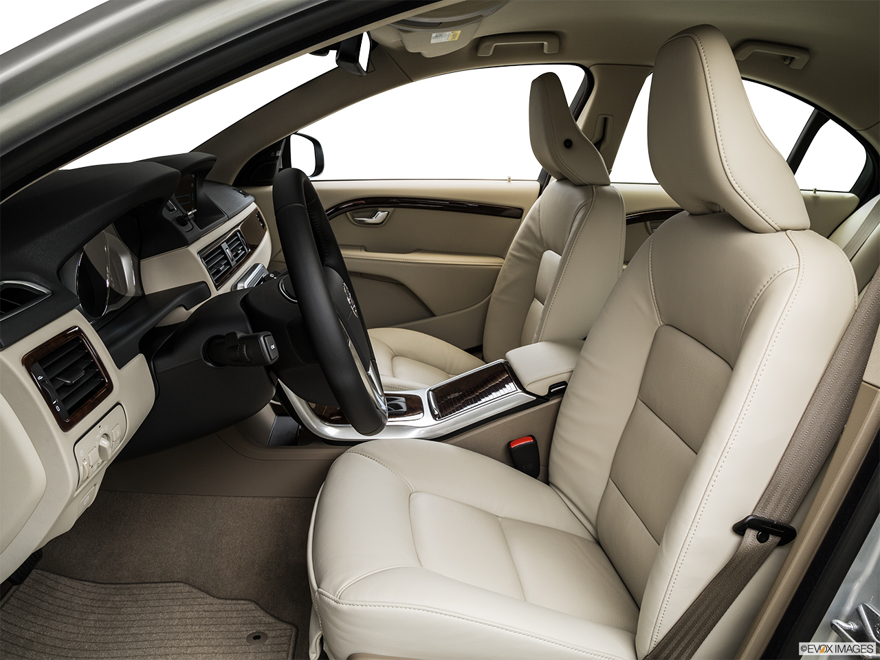 2015 Volvo S80 T5 Drive-E FWD Front seats from Drivers Side. 