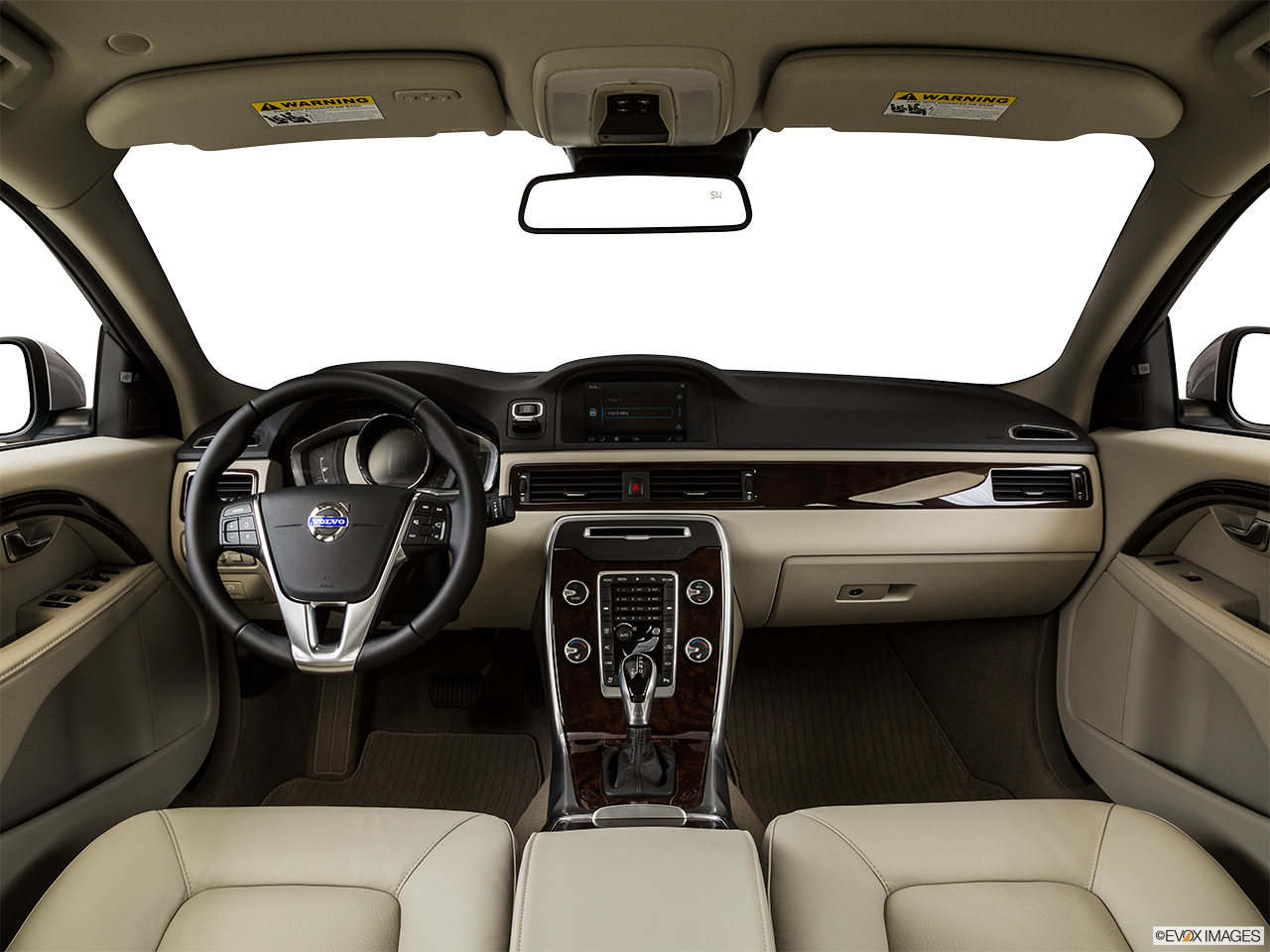 2015 Volvo S80 T5 Drive-E FWD Centered wide dash shot 