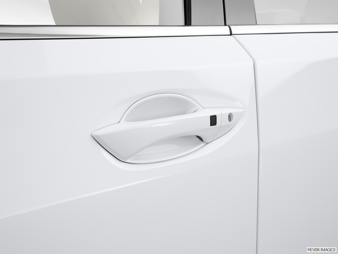 2015 Acura RLX Base Drivers Side Door handle. 