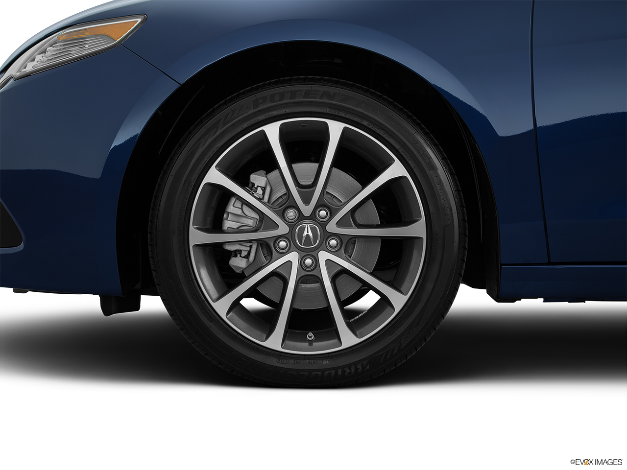 2015 Acura TLX 3.5 V-6 9-AT P-AWS Front Drivers side wheel at profile. 