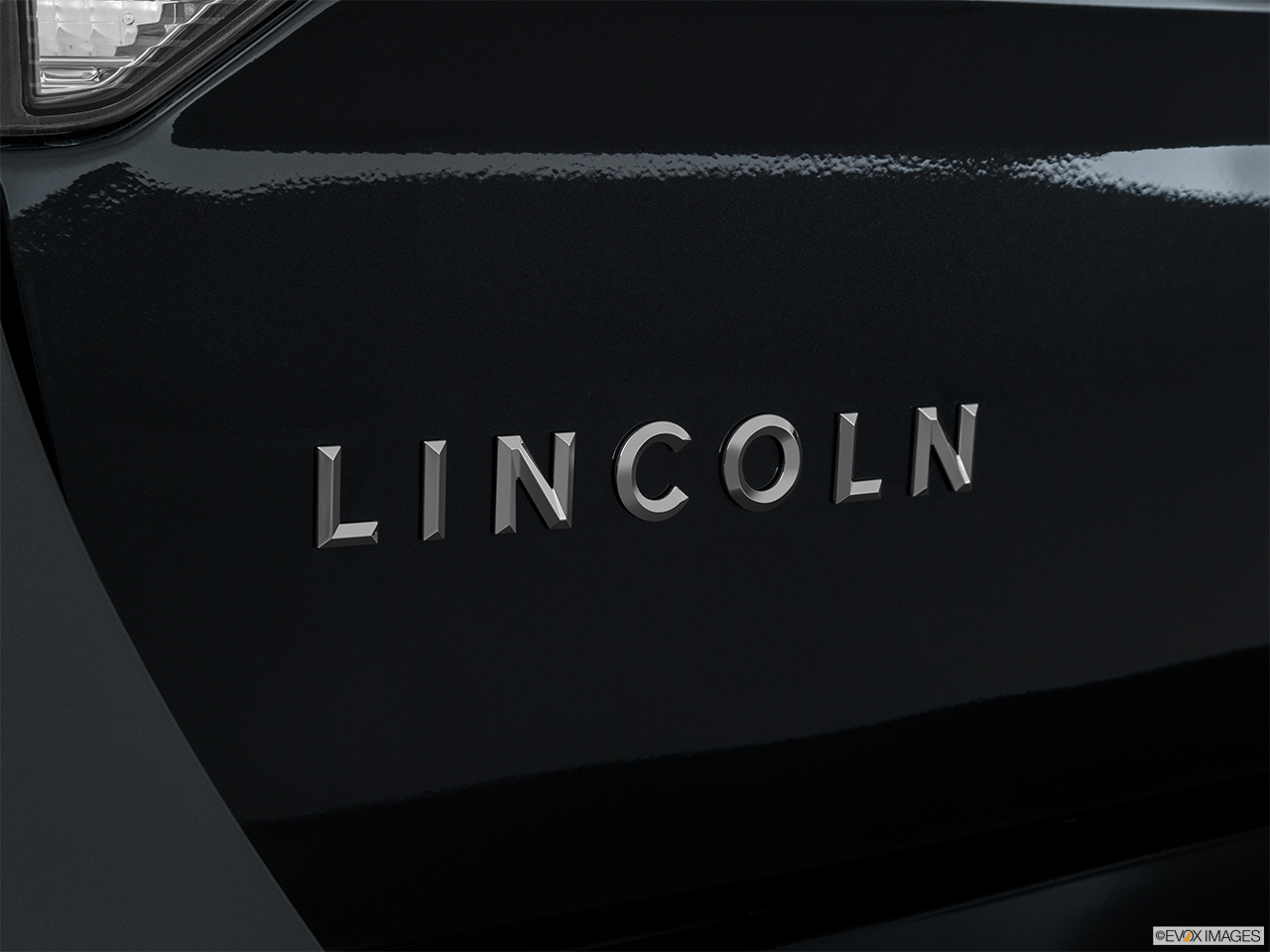 2015 Lincoln MKX FWD Exterior Bonus Shots (no set spec) 